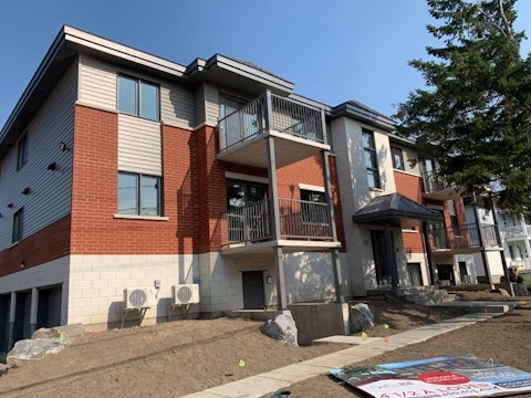 Colonne 5 5 lisse rampe simple main Moderne avec tole pot en haut