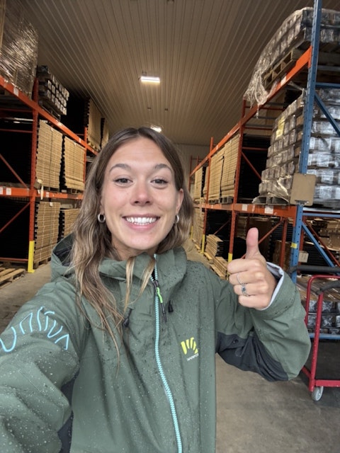 Maelle entrepot thumbsup