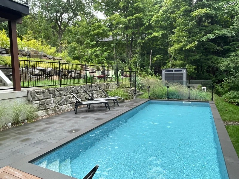 Clôture 48" Moderne 5 pour piscine, Piscine
